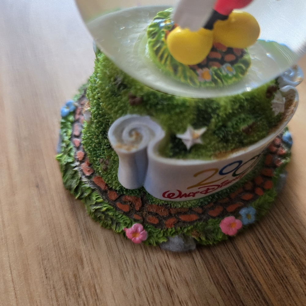 Disney 2000 Walt Disney World Mickey Mouse Snow Globe Millennium Souvenir - Picture 6 of 8